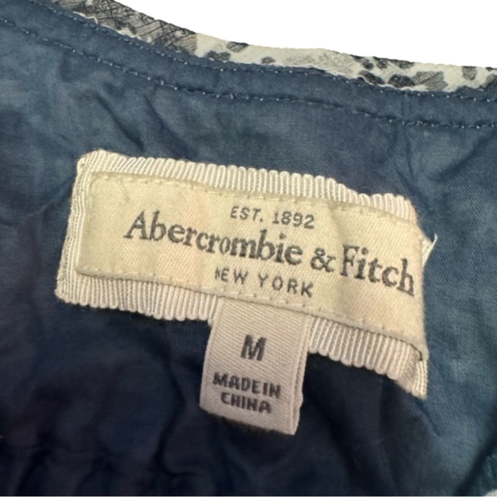 Abercrombie and Fitch Blue Navy and White Floral Camisole Top Size M Lined NEW - Picture 5 of 16
